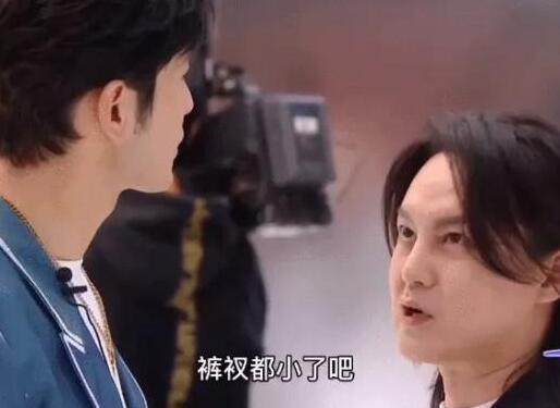 娱乐吃瓜尹正小说,娱乐圈的瓜田秘闻录